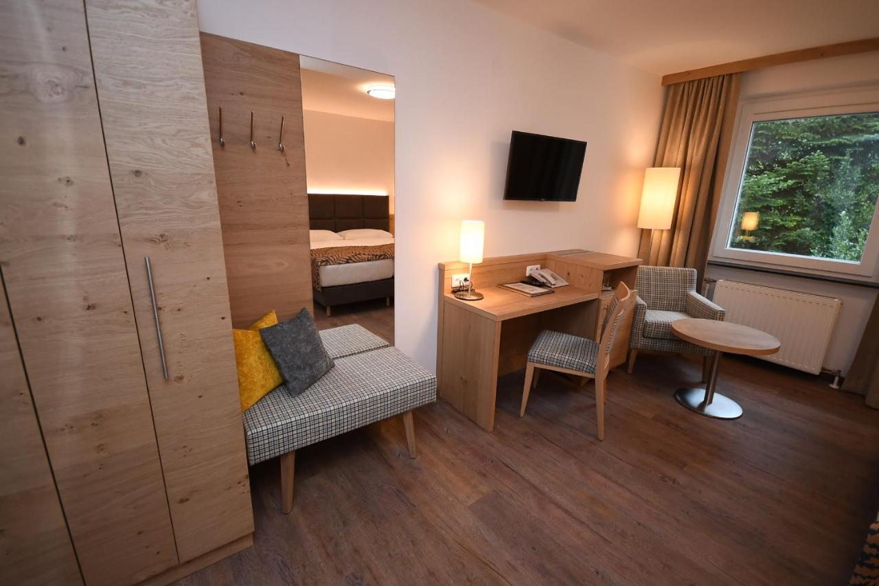 Seegasthof Hois'N Wirt - Hotel Mit Wellnessbereich Gmunden Bagian luar foto