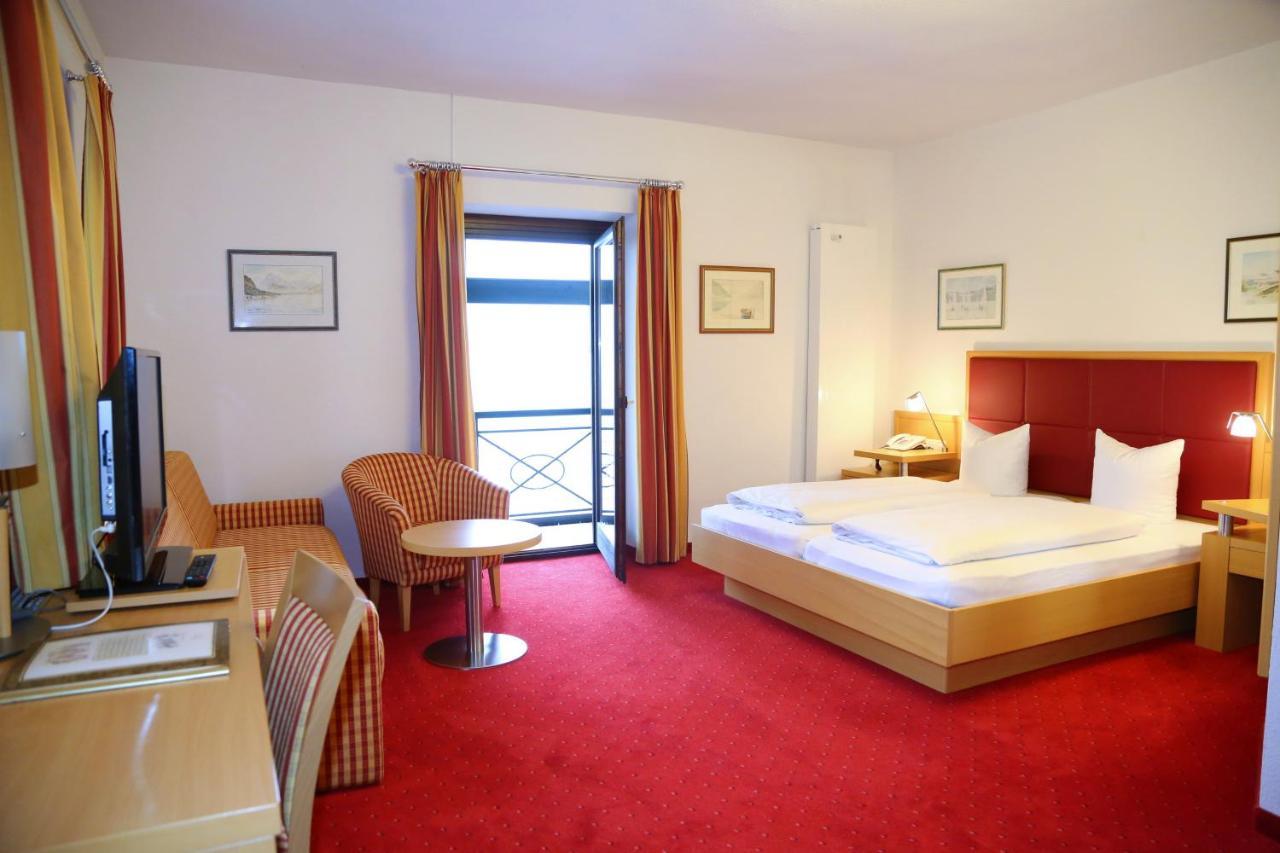 Seegasthof Hois'N Wirt - Hotel Mit Wellnessbereich Gmunden Bagian luar foto