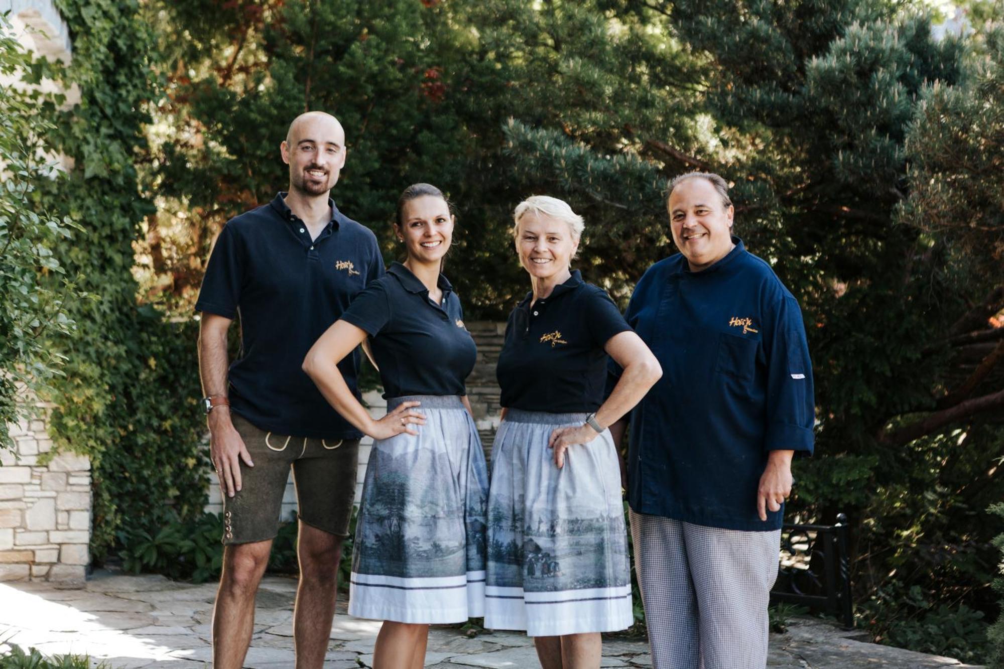 Seegasthof Hois'N Wirt - Hotel Mit Wellnessbereich Gmunden Bagian luar foto