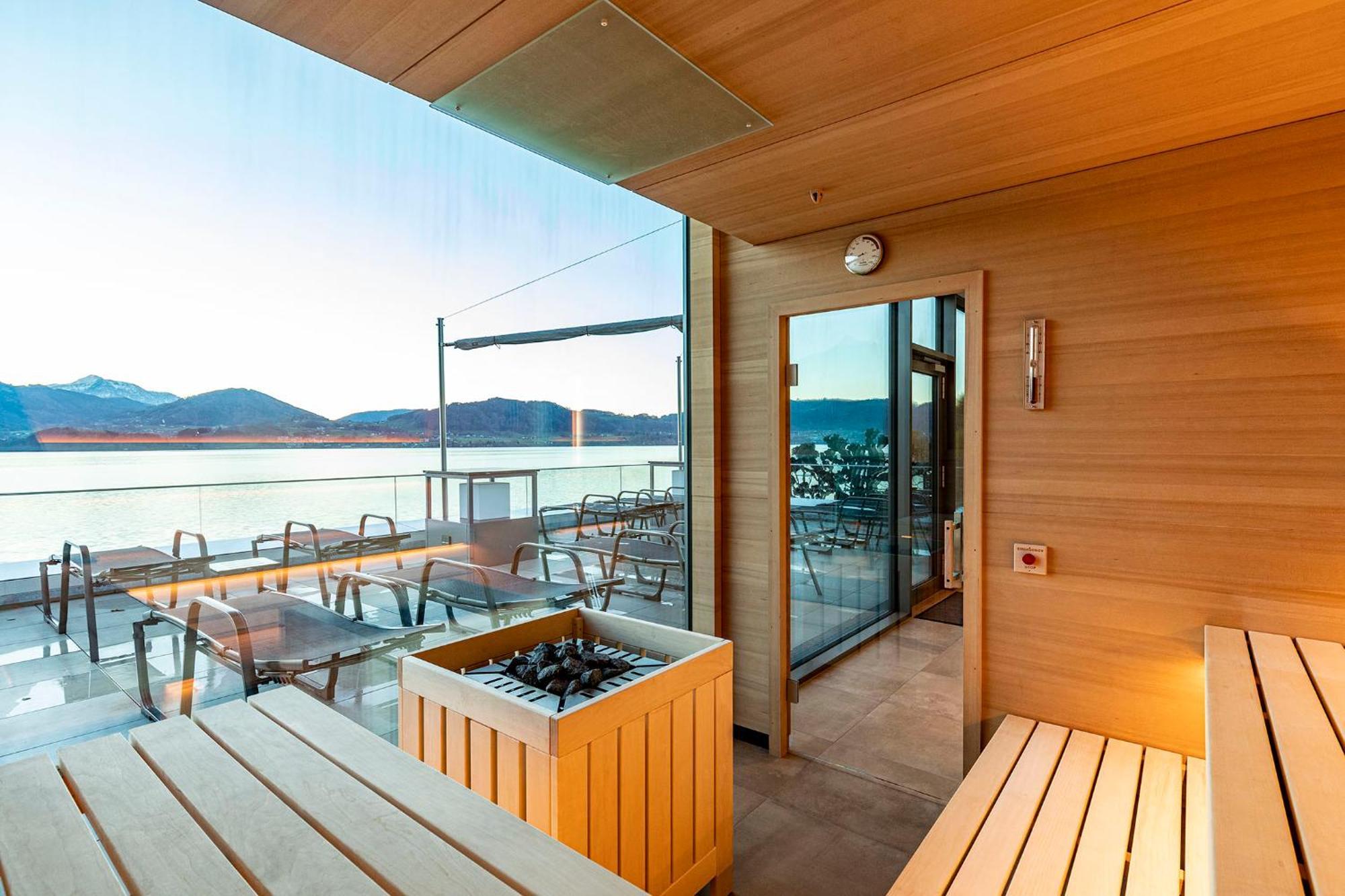 Seegasthof Hois'N Wirt - Hotel Mit Wellnessbereich Gmunden Bagian luar foto