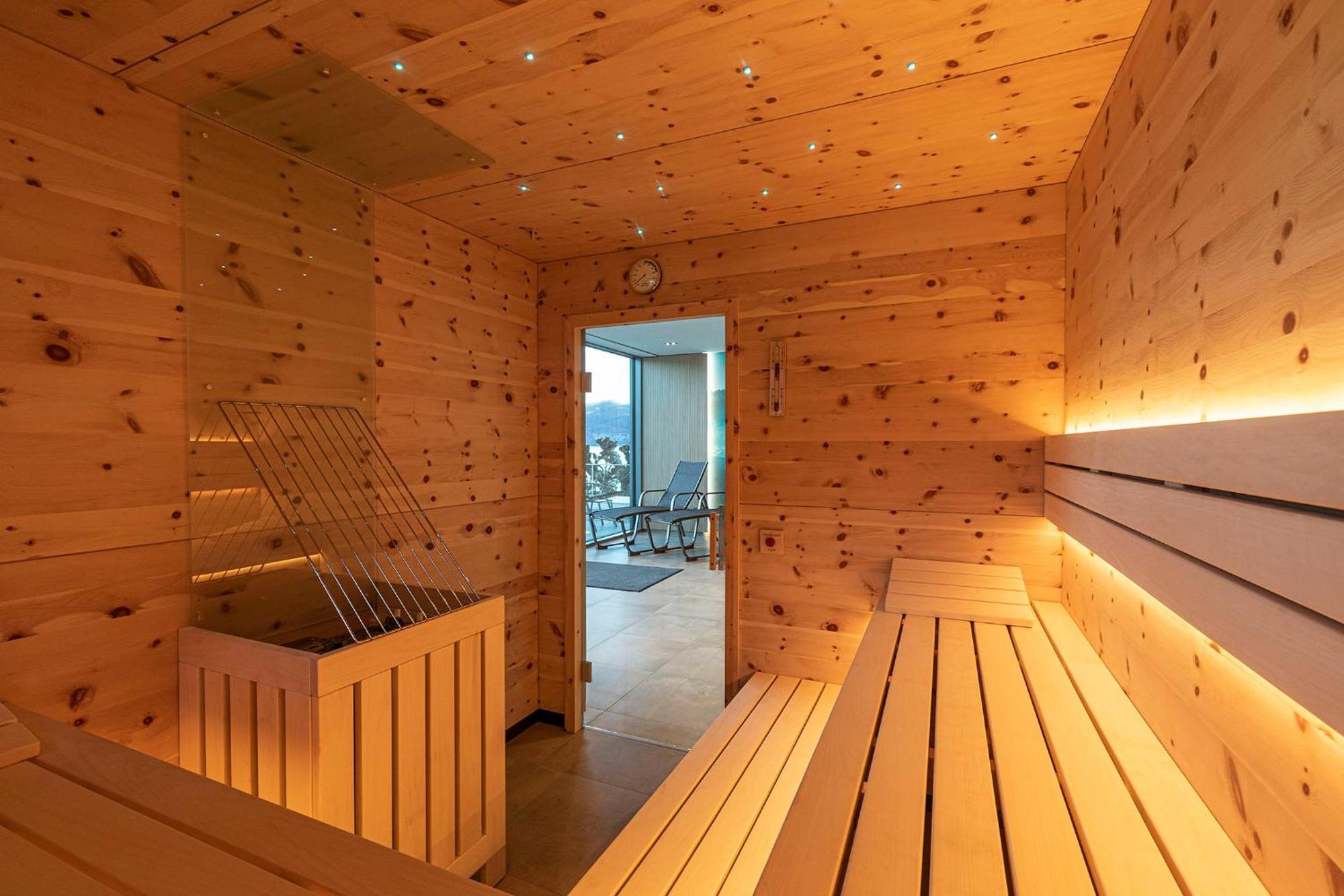 Seegasthof Hois'N Wirt - Hotel Mit Wellnessbereich Gmunden Bagian luar foto