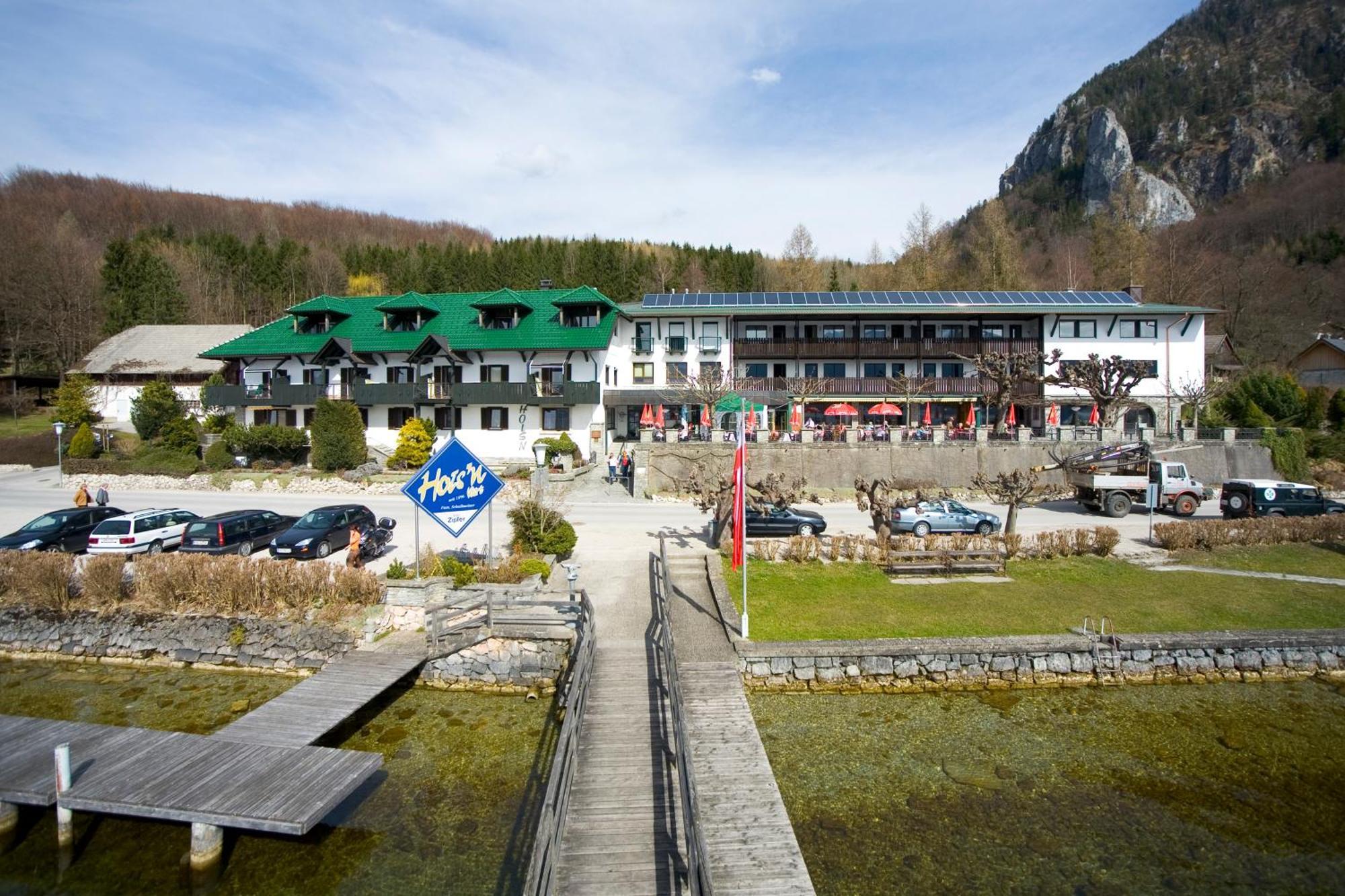 Seegasthof Hois'N Wirt - Hotel Mit Wellnessbereich Gmunden Bagian luar foto