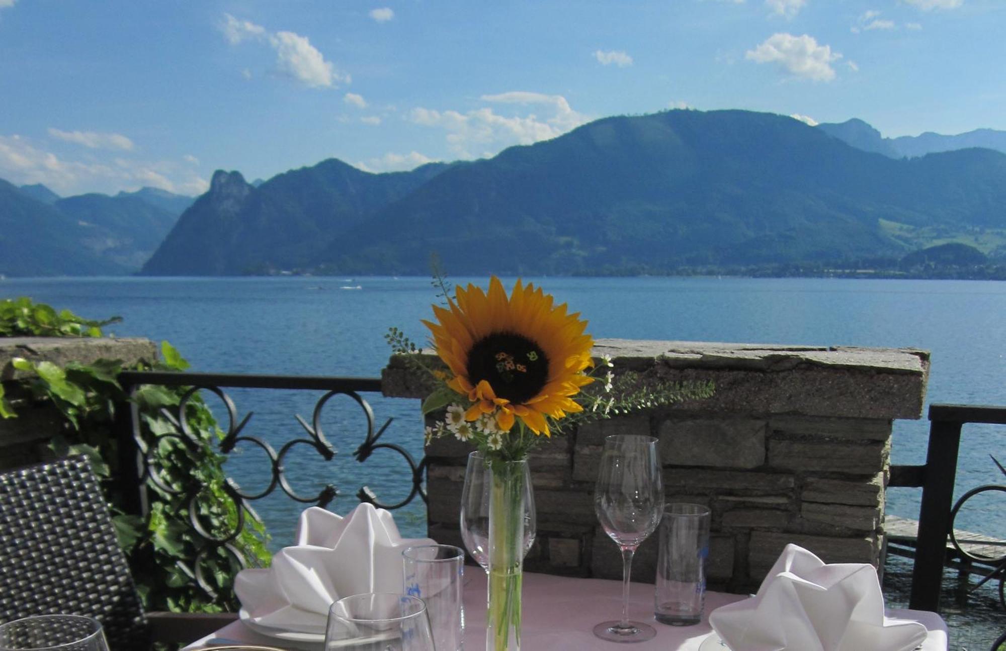 Seegasthof Hois'N Wirt - Hotel Mit Wellnessbereich Gmunden Bagian luar foto