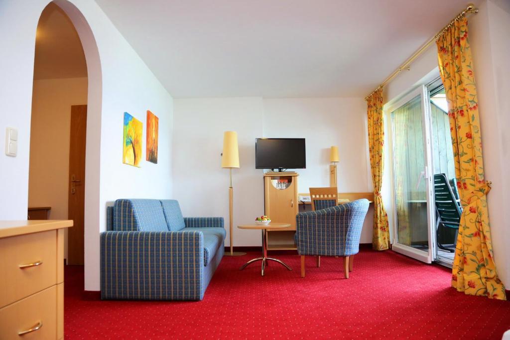 Seegasthof Hois'N Wirt - Hotel Mit Wellnessbereich Gmunden Bagian luar foto